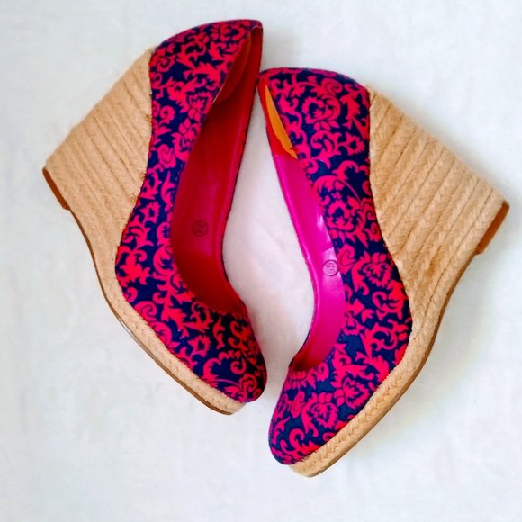 C LABEL PAISLEY PINK NAVY ESPADRILLES SIZE 5.5 - Picture 1 of 15